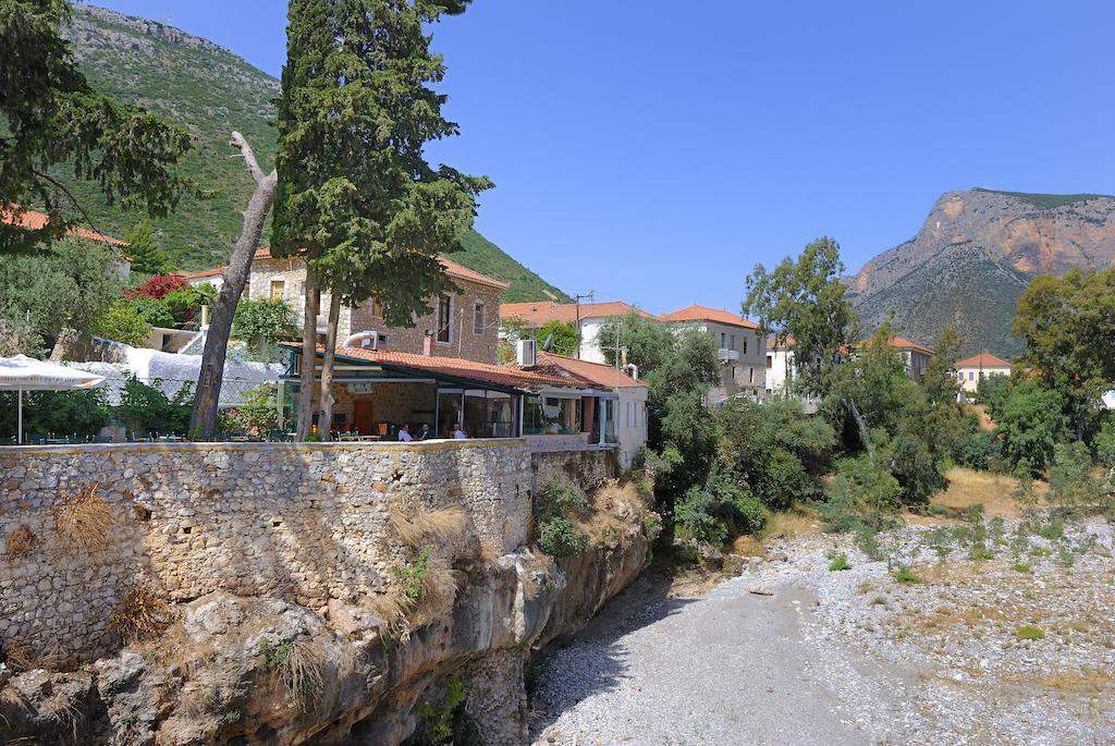 Byzantinon Hotel Leonídion Exteriér fotografie